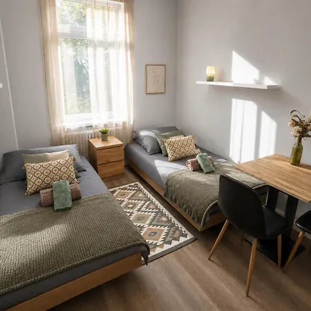 Moderne Und Komfortable 3-zimmer-wohnung In Einem Historischen Gebaeude Naehe Bahnhof Oberbarmen, Apartment Wuppertal
