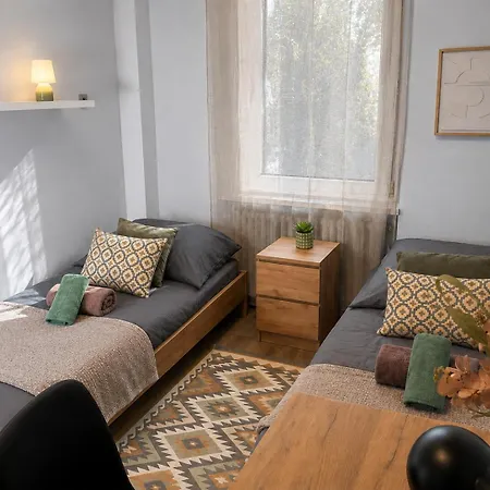 Apartment Moderne Und Komfortable 3-zimmer-wohnung In Einem Historischen Gebaeude Naehe Bahnhof Oberbarmen, Wuppertal