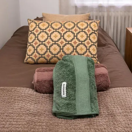 Apartment Moderne Und Komfortable 3-zimmer-wohnung In Einem Historischen Gebaeude Naehe Bahnhof Oberbarmen, *